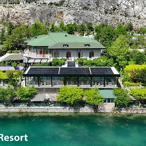Hotel Buna Park, Berdic e Siperme